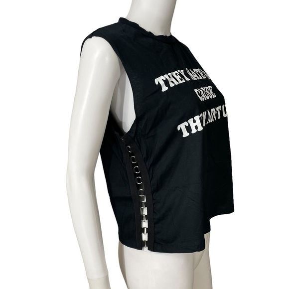 Charlotte Russe Black Sleeveless Metal Hoops Sides
New - Picture 6 of 6